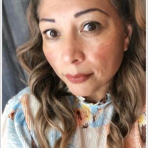 Meet your Posher, Veronica